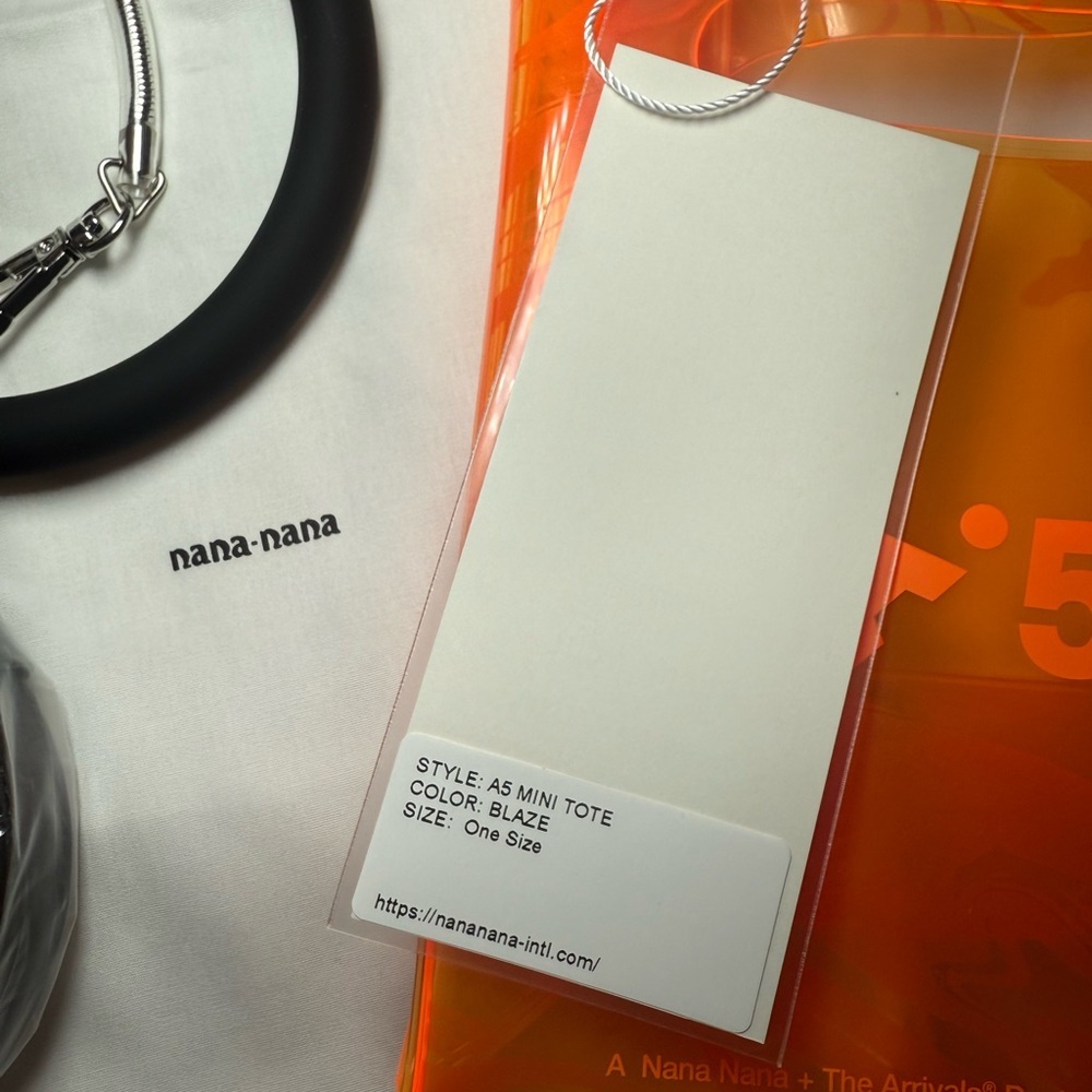 Nana-Nana x the arrivals A5 mini tote, NWT - Picture 2 of 5